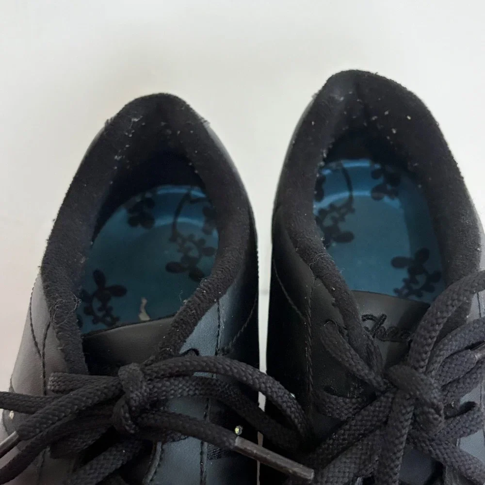 Skechers sneakers sleek